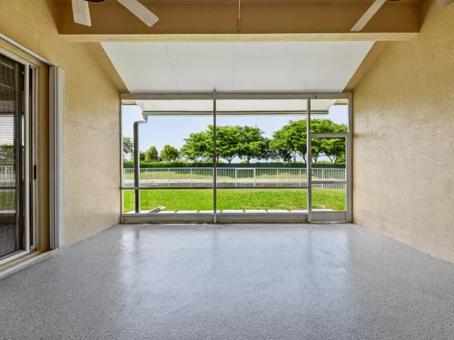 4-bedroom home for rent in Boca Raton - 12325 Cascades Pointe Drive - MondialRealty