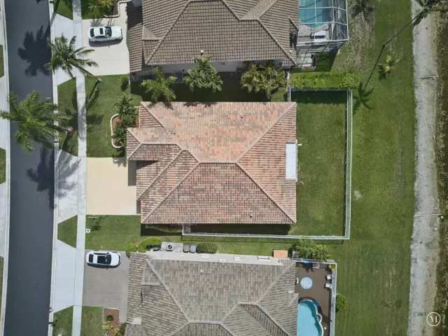 4-bedroom home for rent in Boca Raton - 12325 Cascades Pointe Drive - MondialRealty