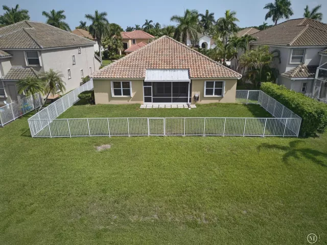 4-bedroom home for rent in Boca Raton - 12325 Cascades Pointe Drive - MondialRealty