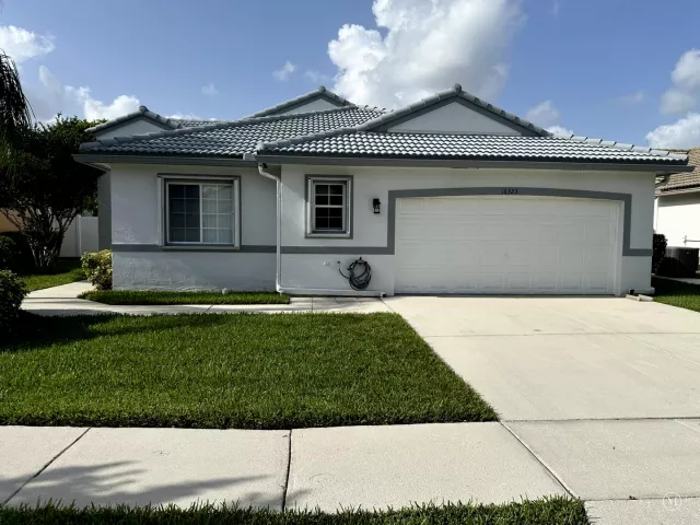 3-bedroom home for sale in Pembroke Pines - 16323 SW 6th Street - MondialRealty