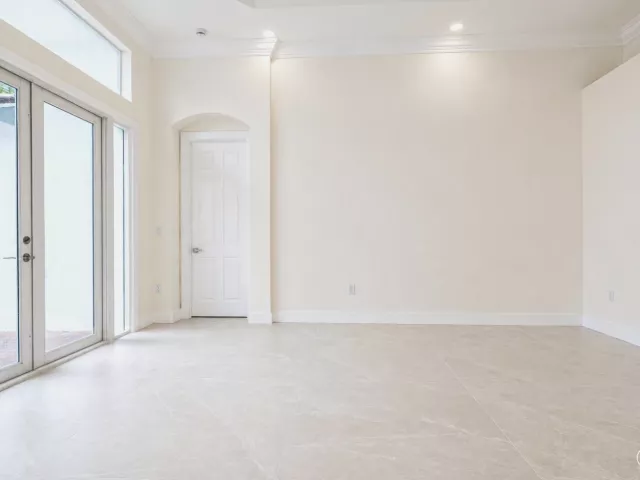 4-bedroom home for sale in Boca Raton - 19428 Estuary Drive - MondialRealty