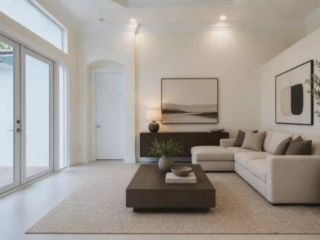 4-bedroom home for sale in Boca Raton - 19428 Estuary Drive - MondialRealty