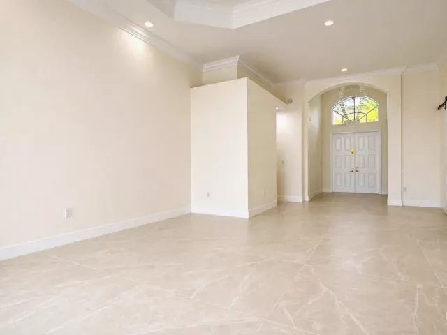 4-bedroom home for sale in Boca Raton - 19428 Estuary Drive - MondialRealty