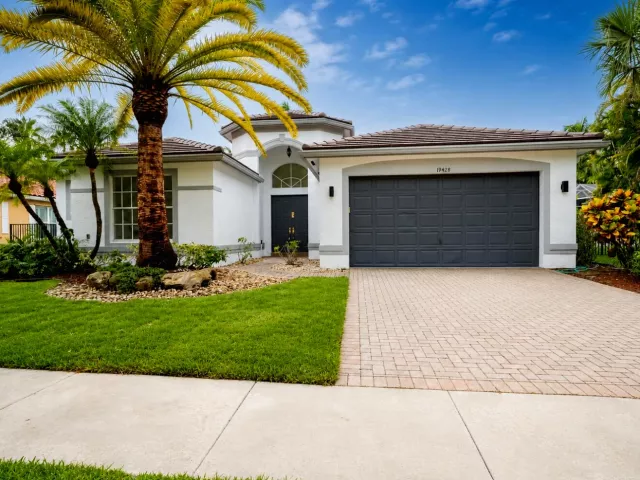 4-bedroom home for sale in Boca Raton - 19428 Estuary Drive - MondialRealty