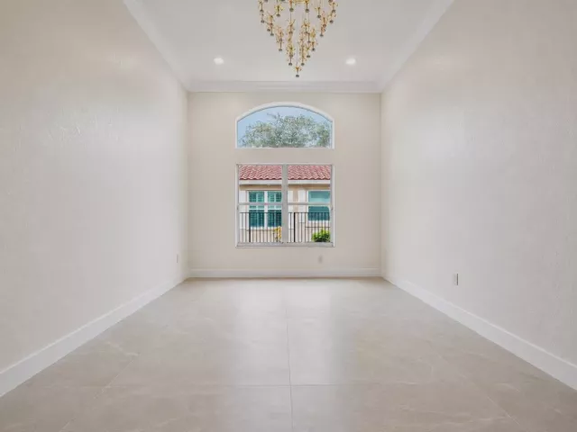 4-bedroom home for sale in Boca Raton - 19428 Estuary Drive - MondialRealty