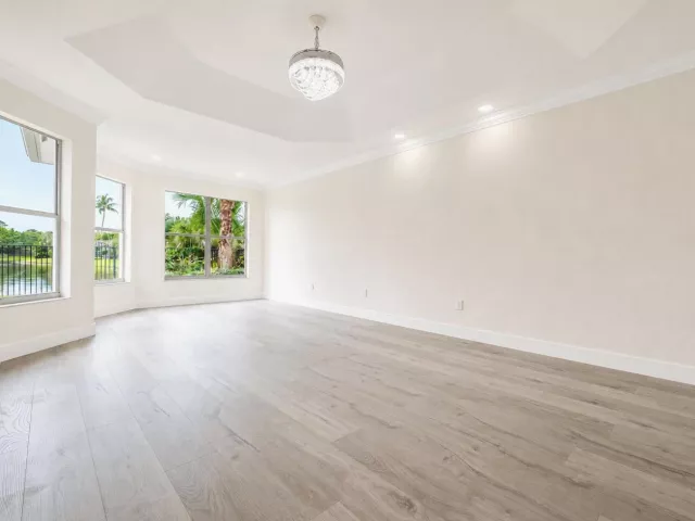 4-bedroom home for sale in Boca Raton - 19428 Estuary Drive - MondialRealty