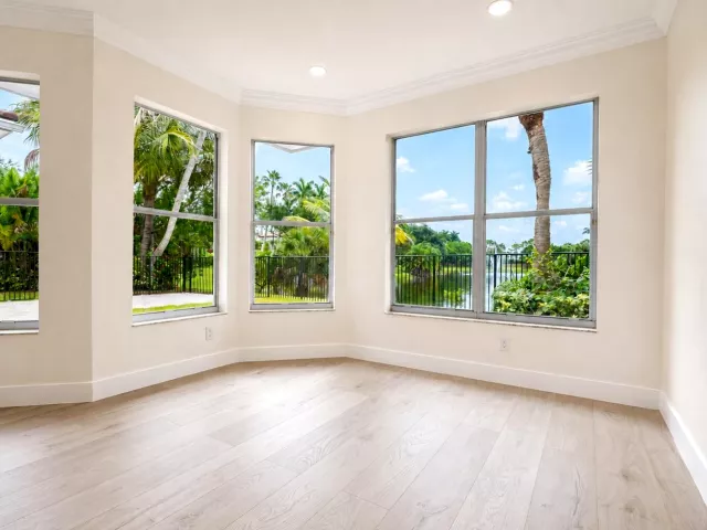 4-bedroom home for sale in Boca Raton - 19428 Estuary Drive - MondialRealty