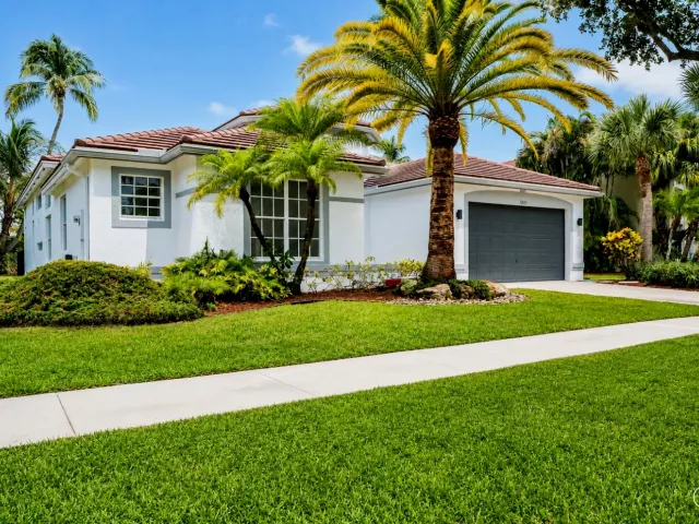 4-bedroom home for sale in Boca Raton - 19428 Estuary Drive - MondialRealty