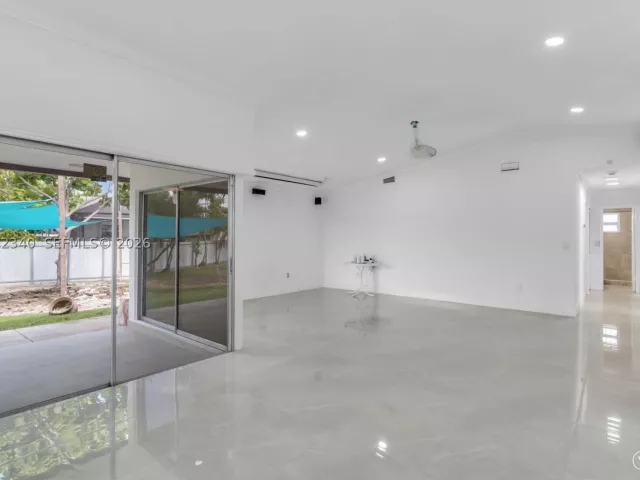 4-bedroom home for rent in Homestead - 26222 SW 133rd Ct - MondialRealty