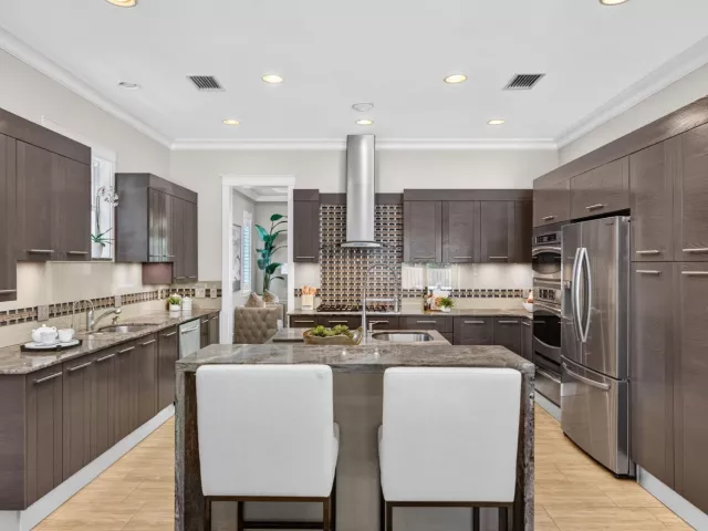 4-bedroom home for sale in Fort Lauderdale - 1329 SE 13th Terrace - MondialRealty