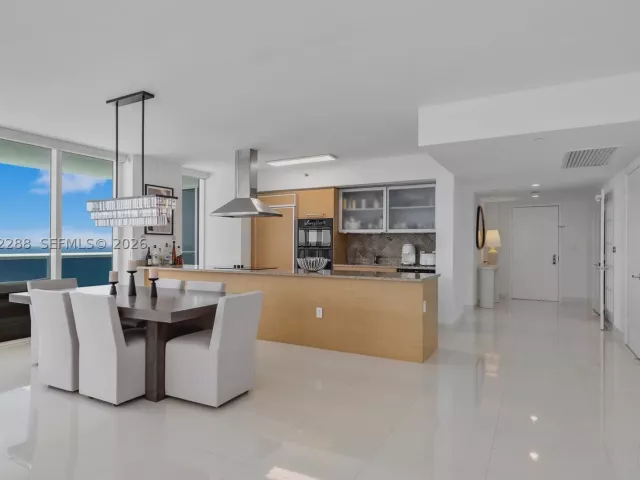 3-bedroom condo for rent in Hallandale Beach - 1830 S Ocean Dr 1101 - MondialRealty