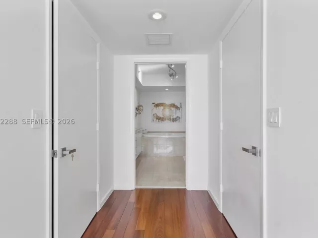 3-bedroom condo for rent in Hallandale Beach - 1830 S Ocean Dr 1101 - MondialRealty