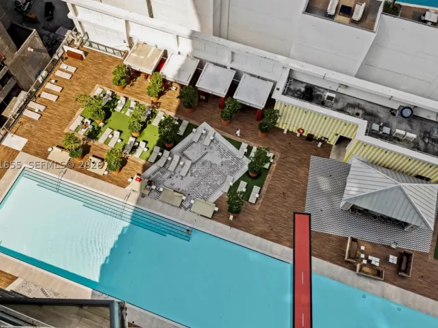 3-bedroom condo for sale in Miami - 1300 S Miami Ave 2206 - MondialRealty