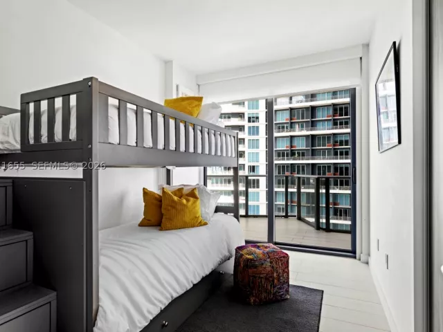 3-bedroom condo for sale in Miami - 1300 S Miami Ave 2206 - MondialRealty