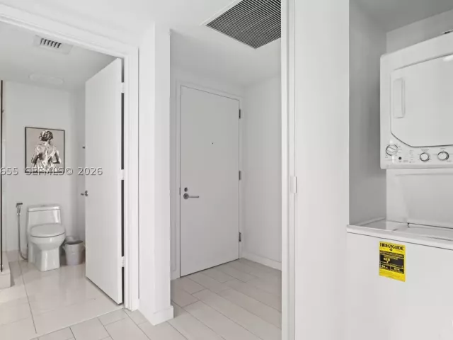 3-bedroom condo for sale in Miami - 1300 S Miami Ave 2206 - MondialRealty