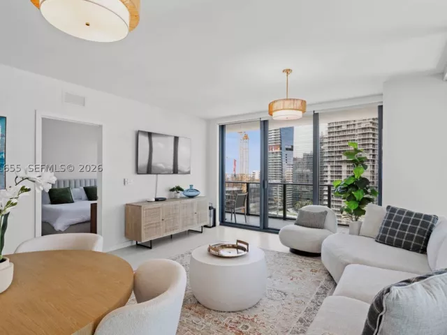 3-bedroom condo for sale in Miami - 1300 S Miami Ave 2206 - MondialRealty