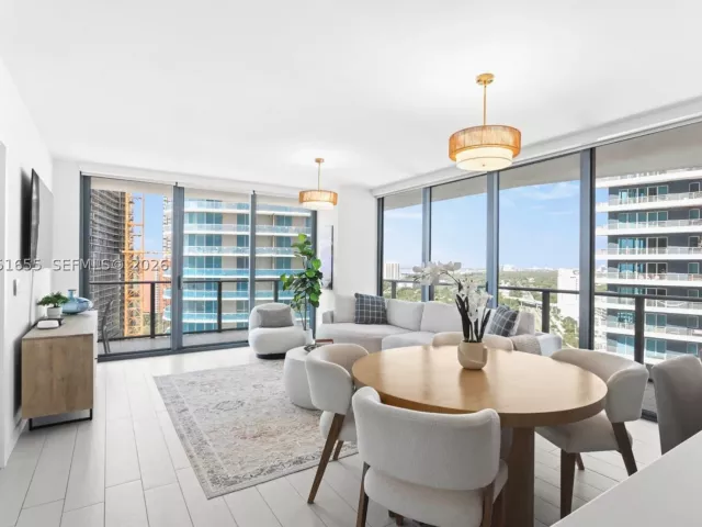 3-bedroom condo for sale in Miami - 1300 S Miami Ave 2206 - MondialRealty