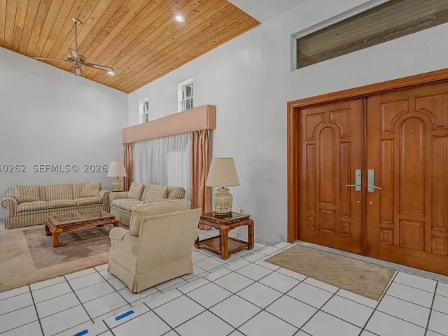 5-bedroom home for sale in Miami - 7030 SW 72nd Street - MondialRealty