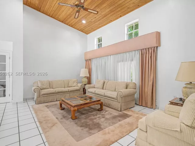 5-bedroom home for sale in Miami - 7030 SW 72nd Street - MondialRealty