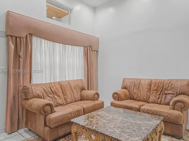 5-bedroom home for sale in Miami - 7030 SW 72nd Street - MondialRealty