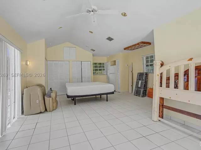 5-bedroom home for sale in Miami - 7030 SW 72nd Street - MondialRealty