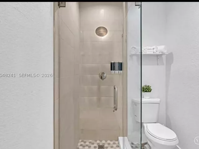 3-bedroom home for rent in Miami - 860 NW 17th Ct - MondialRealty