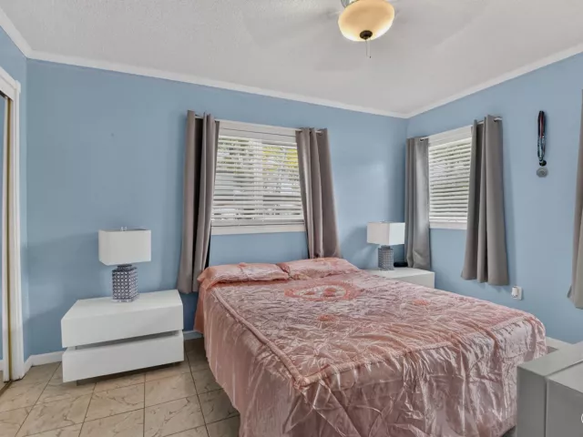 3-bedroom home for sale in Boca Raton - 22305 SW 57th Avenue - MondialRealty