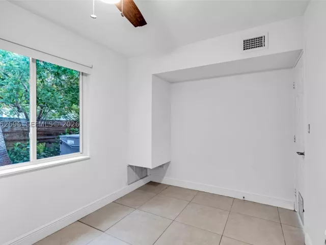 4-bedroom home for rent in North Miami - 1580 NE 139th St - MondialRealty