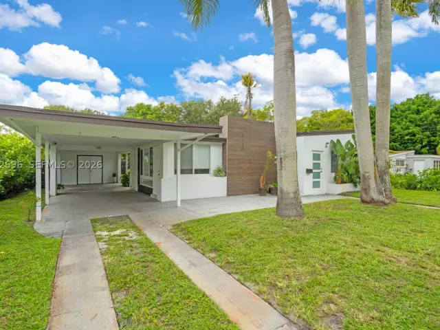 4-bedroom home for rent in North Miami - 1580 NE 139th St - MondialRealty