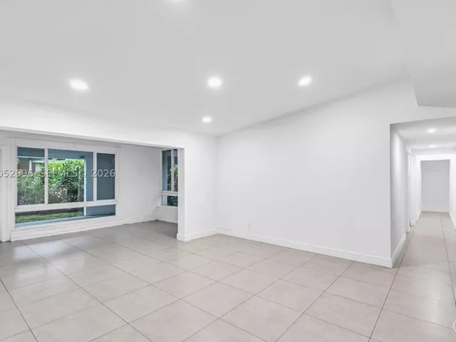 4-bedroom home for rent in North Miami - 1580 NE 139th St - MondialRealty