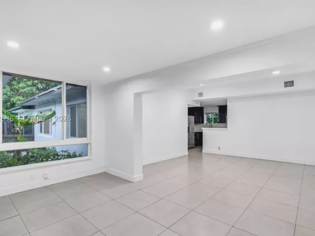 4-bedroom home for rent in North Miami - 1580 NE 139th St - MondialRealty