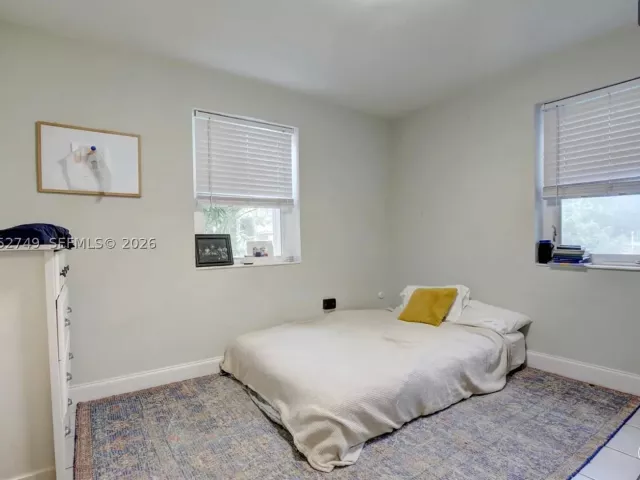 5-bedroom home for rent in Miami - 6790 SW 54th St - MondialRealty
