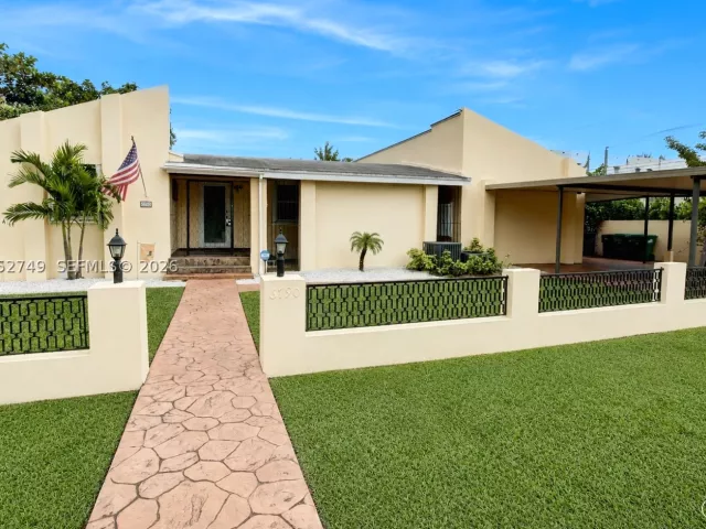 5-bedroom home for rent in Miami - 6790 SW 54th St - MondialRealty