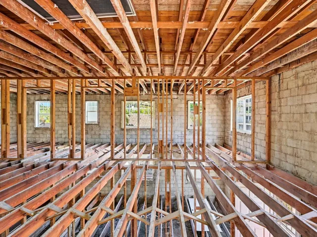 3-bedroom home for sale in Miami - 927 4th Street - MondialRealty