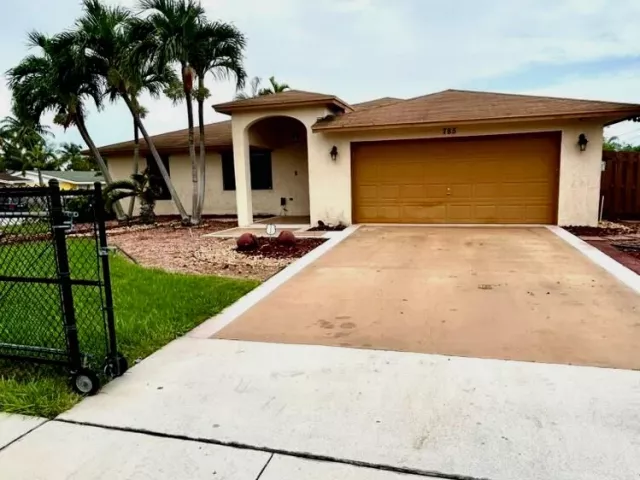 3-bedroom home for sale in Delray Beach - 785 SW 4TH Street - MondialRealty