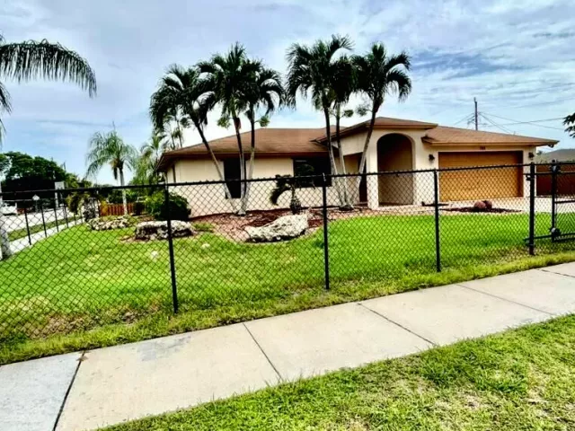 3-bedroom home for sale in Delray Beach - 785 SW 4TH Street - MondialRealty