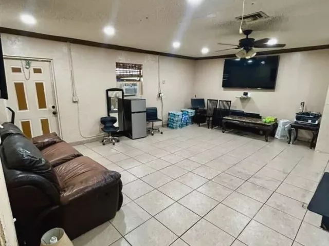 3-bedroom home for sale in Delray Beach - 785 SW 4TH Street - MondialRealty