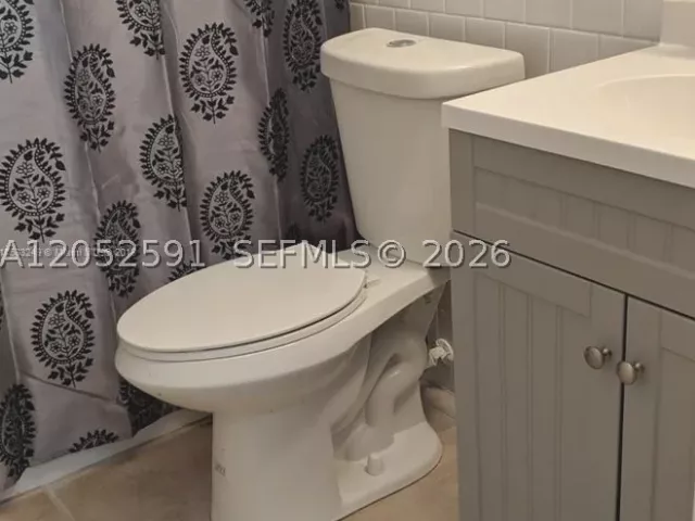 3-bedroom home for sale in Hollywood - 6461 Evans St - MondialRealty