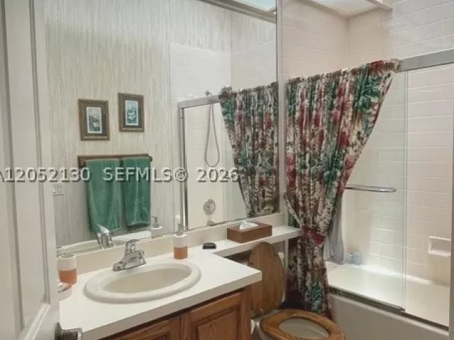 3-bedroom home for sale in West Palm Beach - 1020 Bear Island Dr - MondialRealty