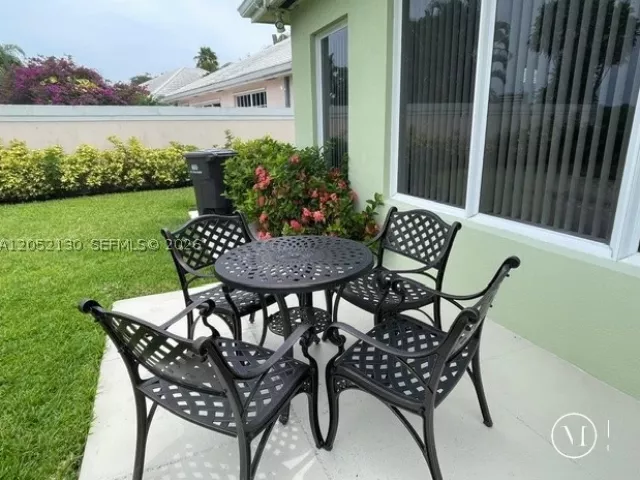3-bedroom home for sale in West Palm Beach - 1020 Bear Island Dr - MondialRealty