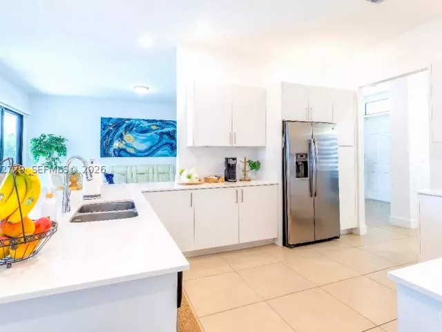 4-bedroom home for sale in Miami - 13218 SW 230th st - MondialRealty