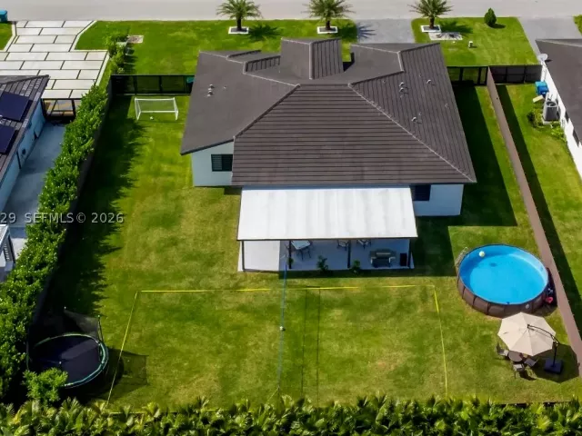 4-bedroom home for sale in Miami - 13218 SW 230th st - MondialRealty