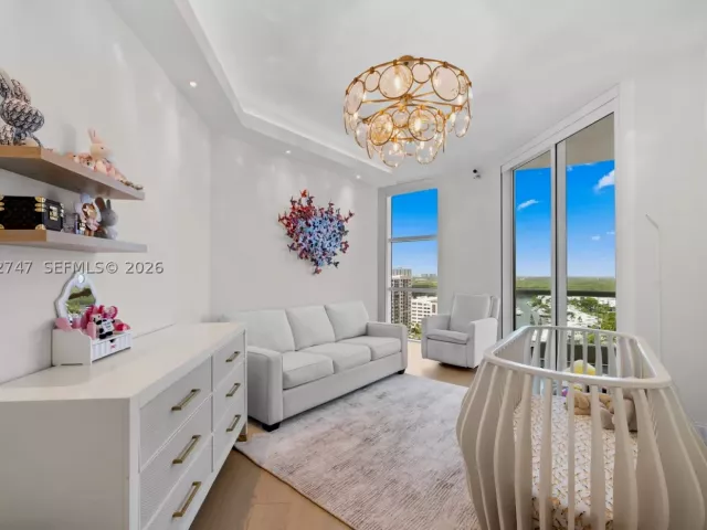 3-bedroom condo for sale in Sunny Isles Beach - 16047 Collins Ave 1703 - MondialRealty