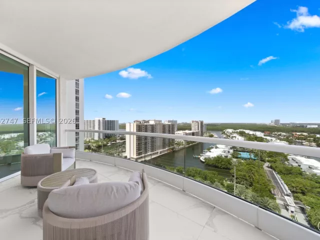 3-bedroom condo for sale in Sunny Isles Beach - 16047 Collins Ave 1703 - MondialRealty
