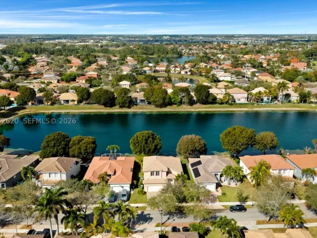 4-bedroom home for sale in Homestead - 2002 SE 17th Ave - MondialRealty