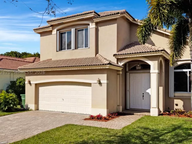 4-bedroom home for sale in Homestead - 2002 SE 17th Ave - MondialRealty