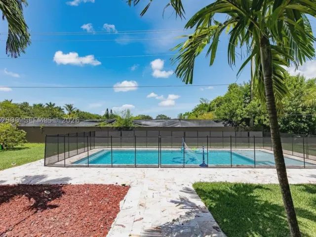 4-bedroom home for sale in Homestead - 21290 SW 234th St - MondialRealty