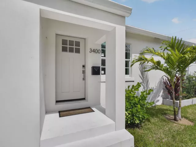 4-bedroom home for sale in West Palm Beach - 3400 PARKER Avenue - MondialRealty
