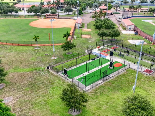 4-bedroom home for sale in West Palm Beach - 3400 PARKER Avenue - MondialRealty