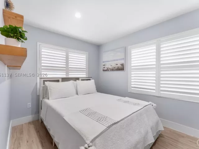 2-bedroom home for rent in Fort Lauderdale - 230 SW 12th Ave 0 - MondialRealty